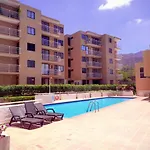 Hermoso Apartamento Con Piscina Y Cerca A Playa.